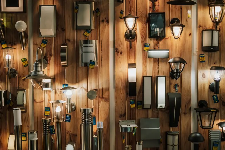 Experienced Emergency Electricians professionals at work
